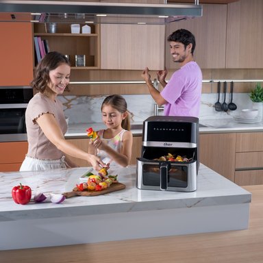 FREIDORA DE AIRE OSTER 7.5L DIGITAL RECUBRIMIENTO DIAMONDFORCE VENTANA Y LUZ INTERNA 10 PROGRAMAS CKSTAF75WDSSDF - 10