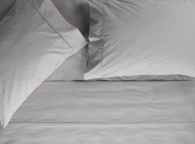 SET SÁBANAS RIPLEY HOME LISA QUEEN 144 HILOS 100% ALGODÓN GRIS COLOR ENTERO