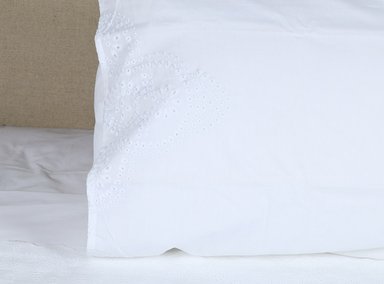 FUNDA DE ALMOHADA RIPLEY HOME MEDIDAS ESPACIALES ALGODÓN 180 HILOS 70 X 50 CM BLANCO - 2