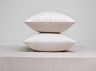 SET SÁBANAS RIPLEY HOME RELIEVE KING MICROFIBRA TAUPE