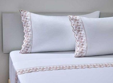 SET SÁBANAS RIPLEY HOME SIZE BRODERIE QUEEN ALGODÓN BORDADO PALO ROSA BORDADOS