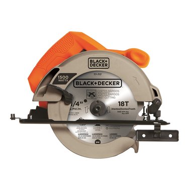 SIERRA CIRCULAR BLACK AND DECKER 1500W 7 1/4' INCLUYE DISCO - 2