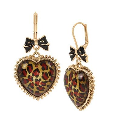 PENDIENTES CON FORMA DE CORAZÓN DE LEOPARDO.