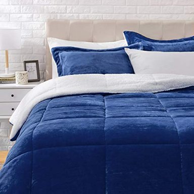 JUEGO DE CAMA AMAZON BASICS SHERPA DE MICROVISÓN ULTRASUAVE COLOR AZUL MARINO MATRIMONIAL/QUEEN