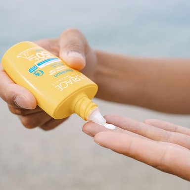 BLOQUEADOR SOLAR FACIAL URIAGE BARIESUN FLUIDO ULTRA LIGERO PIELES SENSIBLES SPF 50+ 30 ML - 4