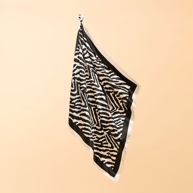 PAÑOLETA CAMILA VIALI MEP003C23 NEGRO PAULE BYW