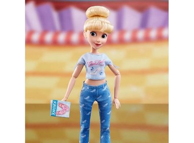 MUÑECA DISNEY PRINCESAS CENICIENTA COMFY SQUAD - 4