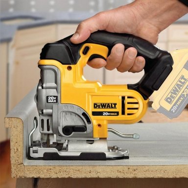 SIERRA CALADORA 20V CORTE EN 45° BARETOOL DEWALT DCS331B - 3