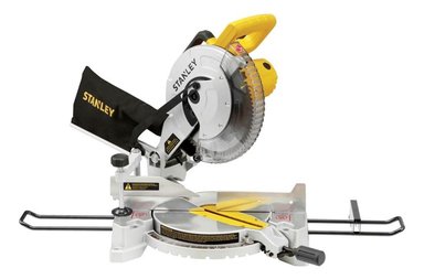 SIERRA INGLETEADORA STANLEY SM16-B2 1650 WATTS 10' 254MM