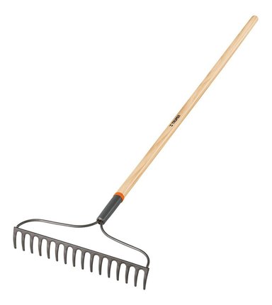 RASTRILLO MANGO DE MADERA 16 DIENTES TRUPER 17882