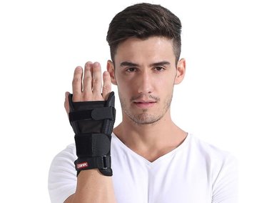 MUÑEQUERA AOLIKES DEPORTIVA A 1680 LESIÓN PLACA METÁLICA NEGRO