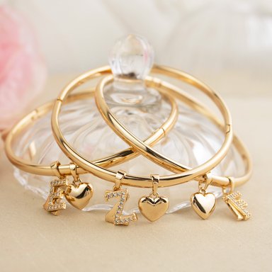 PUÑERA INICIAL Z CORAZÓN ROSE