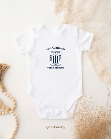 BODY UNISEX MODO TEDDY BLANCO SOY ALIANCISTA COMO MI PAPI