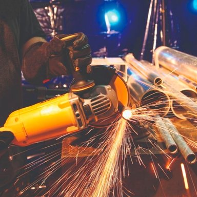 ESMERIL AMOLADORA DEWALT 7' 2600W DWE497 ALTO RENDIMIENTO - 4