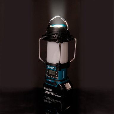 RADIO CON LINTERNA MAKITA 3 TONOS DE LUZ 18V SIN BAT DMR057 - 7