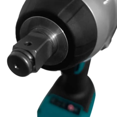 LLAVE DE IMPACTO 1/2  20V 700NM + 2 BAT 3AH+ CARGADOR XTD - 2