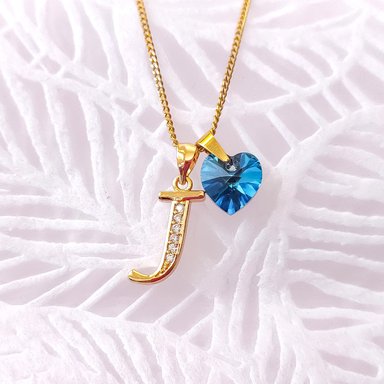 COLLAR DE ACERO INOXIDABLE CON DIJE LETRA INICIAL J CON CRISTAL CORAZÓN AZUL - REGALO CON SIGNIFICADO IDEAL PARA SORPRENDER - 1