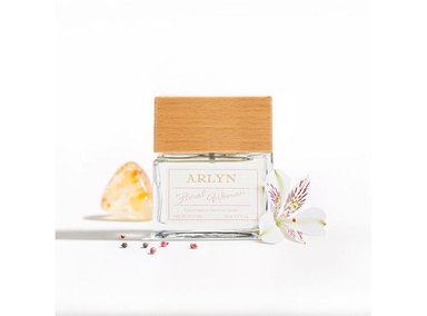 PERFUME ARLYN FLORAL WOMAN EDP FRAGANCIA DURADERA SIN CRUELDAD NOTAS PACHULÍ ROSA PIMIENTA