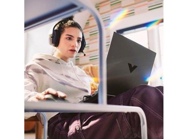 HP VICTUS LAPTOP GAMING 15.6' FHD 144HZ RYZEN 5 7535HS 16GB RAM 512GB SSD RADEON RX 6550M - 3