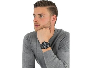 INVICTA PRO DIVER CRONÓGRAFO, ACERO INOXIDABLE, RESISTENTE AL AGUA, IDEAL PARA ACTIVIDADES ACUÁTICAS, MODELO 260073 - 5