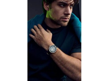 RELOJ CITIZEN ECO-DRIVE MARVEL LOKI CON CAJA ACERO INOXIDABLE ORO ROSA Y CORREA CUERO VERDE - 4