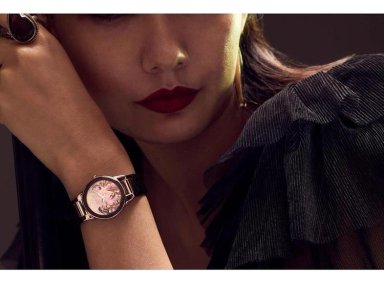 RELOJ CITIZEN ECO DRIVE MALÉFICA CHARM BOX SET DISNEY VILLAINS, ACERO INOXIDABLE Y CUERO - 7