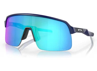 OAKLEY SUTRO LITE OO9463 - LENTES DE SOL UNISEX CON PAQUETE DE CORREA DE ACCESORIO Y KIT DE DISEÑADOR