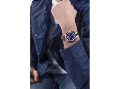 RELOJ ANALÓGICO GUESS CON PULSERA DE ACERO INOXIDABLE, DISEÑO AZUL Y PLATEADO, RESISTENTE AL AGUA - 3