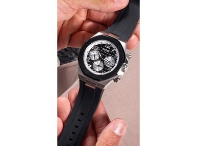 GUESS RELOJ HOMBRE, CAJA DE ACERO INOXIDABLE, AGUA RESISTE, BANDA SILICONA, CUARZO EXACTO - 4