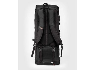 MOCHILA RESISTENTE VENUM CHALLENGER PARA SENDERISMO, IDEAL PARA AVENTURAS AL AIRE LIBRE, COLOR NEGRO/ROJO - 2