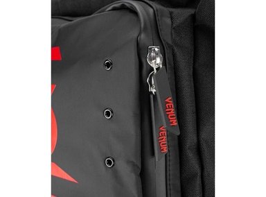 MOCHILA RESISTENTE VENUM CHALLENGER PARA SENDERISMO, IDEAL PARA AVENTURAS AL AIRE LIBRE, COLOR NEGRO/ROJO - 7