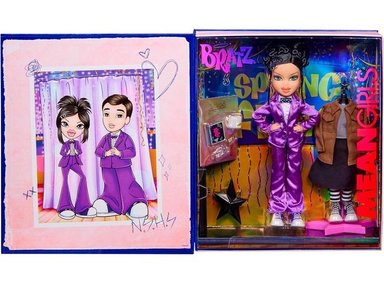 BRATZ X MEAN GIRLS MUÑECA COLECCIONISTA JANIS CON TRAJES EXCLUSIVOS - 1
