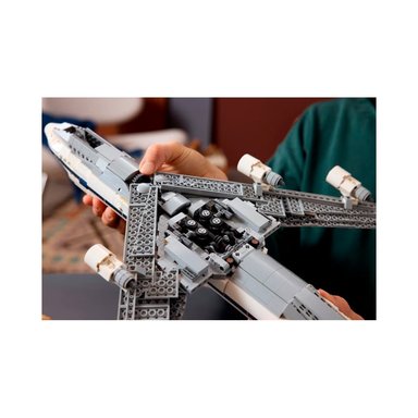 LEGO ICONS SHUTTLE CARRIER AIRCRAFT 10360 - 5