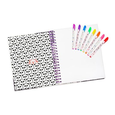 CUADERNO JUST PLAY CON PLUMONES GEL TURNING RED - 3