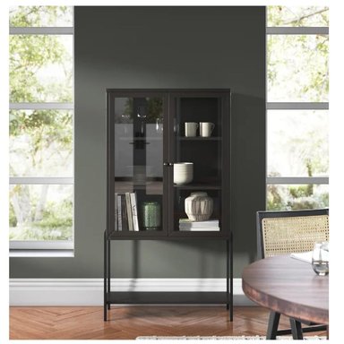 VITRINA INDUSTRIA TU MESITA MILETTO COLOR NEGRO 2 PUERTAS