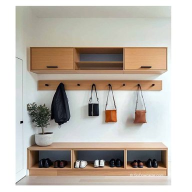 RECIBIDOR MULTIUSOS ALEXIS COLOR HAYA 2 PUERTAS TU MESITA