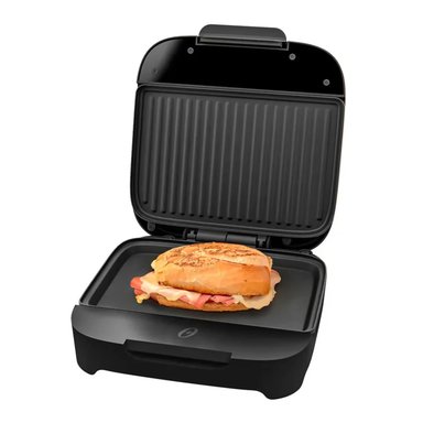 SANDWICHERA COMPACTA CON PLATOS HONDOS NEGRO CKSTSM400 OSTER - 2