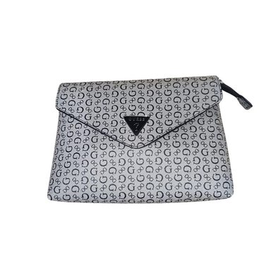 NECESER O CARTERA DE MANO GUESS MONOGRAM - GRIS - 3
