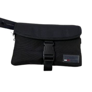 CANGURO CROSSBODY TOMMY HILFIGER CUADRADA CON HEBILLA NEGRO