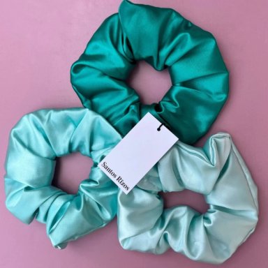 SCRUNCHIES DE SATIN - 03 UNIDADES AQUA