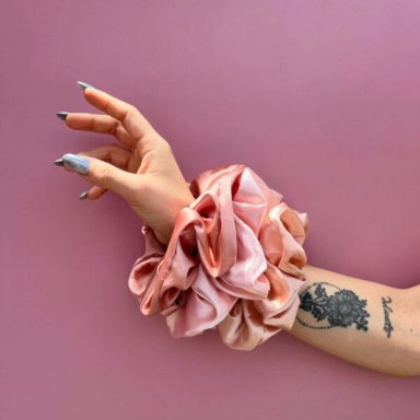 SCRUNCHIES DE SATIN - 03 UNIDADES NUDE