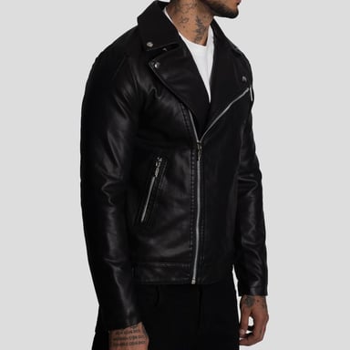 CASACA BIKER EN ECO-CUERO – SOLAPA ASIMÉTRICA ESTILO BIKER - 1
