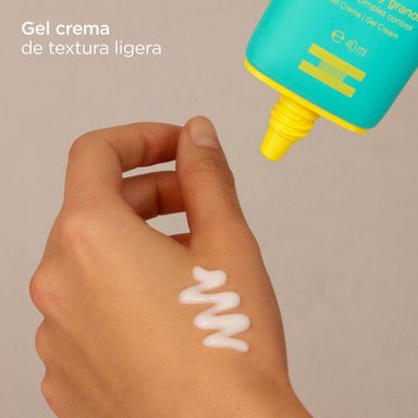 CREMA FACIAL ISDIN TEEN SKIN ACNIBEN CONTROL BRILLOS GRANOS 40 ML - 2