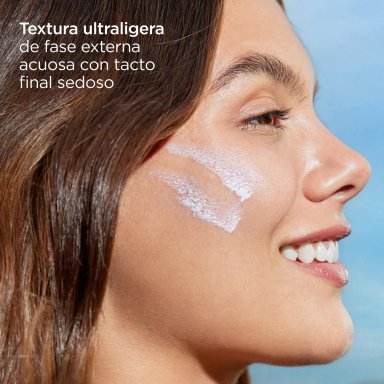 TRATAMIENTO FACIAL ISDIN FOTOPROTECTOR FUSION WATER MAGIC SPF 50 50 ML - 4