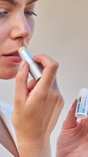 LABIAL ISDIN PROTECTOR SENSIBLES SPF 50+ 4 GR - 2