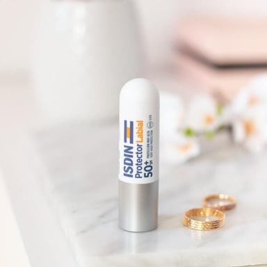 LABIAL ISDIN PROTECTOR SENSIBLES SPF 50+ 4 GR - 3