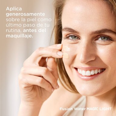 SET TRATAMIENTO FACIAL ISDIN TRIO BLOQUEADOR FUSION WATER OIL CONTROL - 4