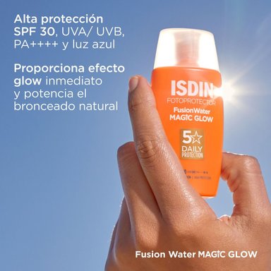 TRATAMIENTO FACIAL ISDIN FOTOPROTECTOR FUSION WATER MAGIC GLOW SPF 30 50 ML - 3