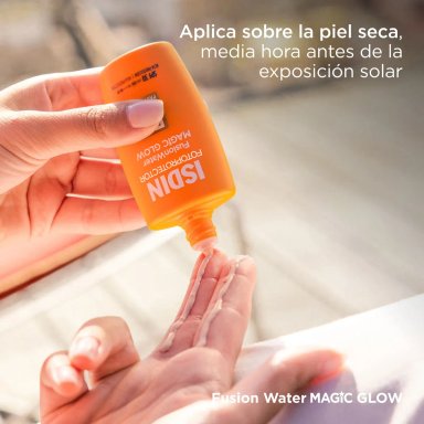 TRATAMIENTO FACIAL ISDIN FOTOPROTECTOR FUSION WATER MAGIC GLOW SPF 30 50 ML - 6