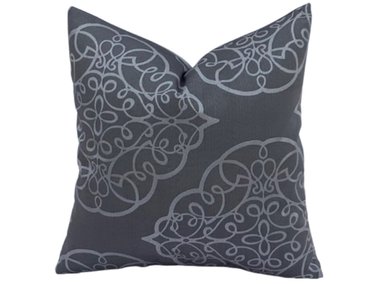 COJIN MAAT ROSETAS PLATA EN 45X45CMS